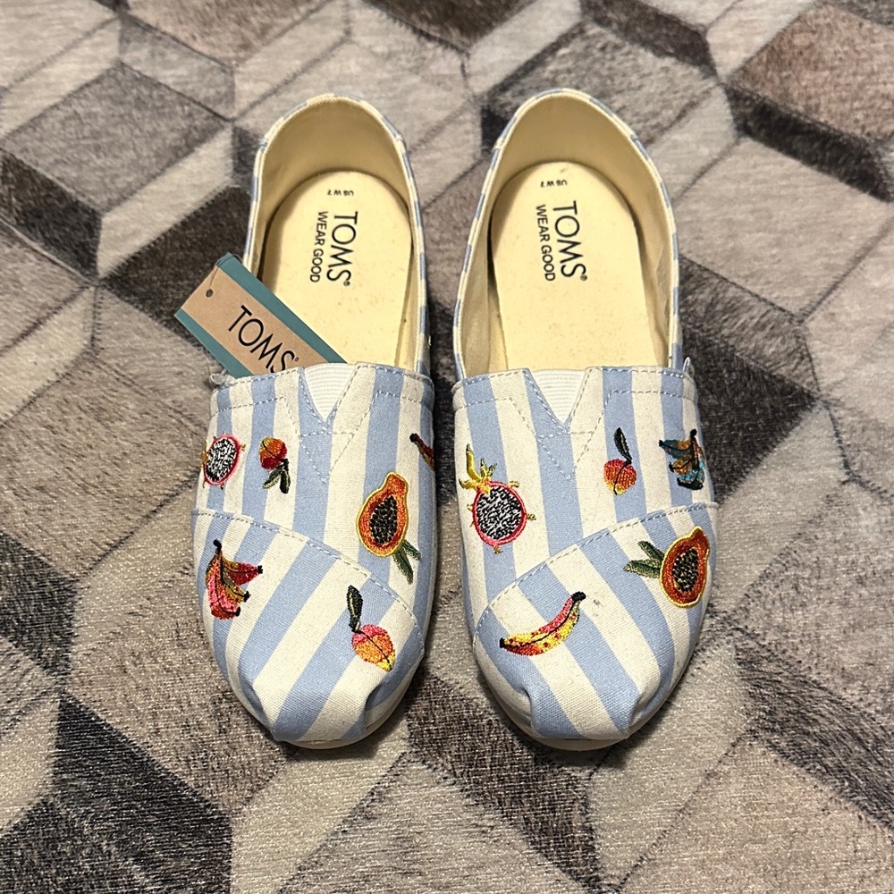 TOMS Women’s Blue and White Striped Alpargata